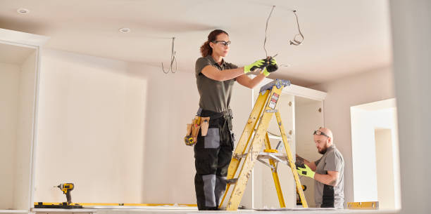 Best Affordable Electrician  in Oak Grove, TN
